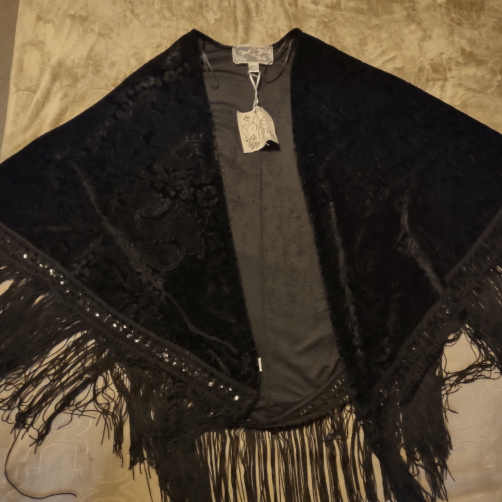 Large black Nick & Mo kimono/shawl